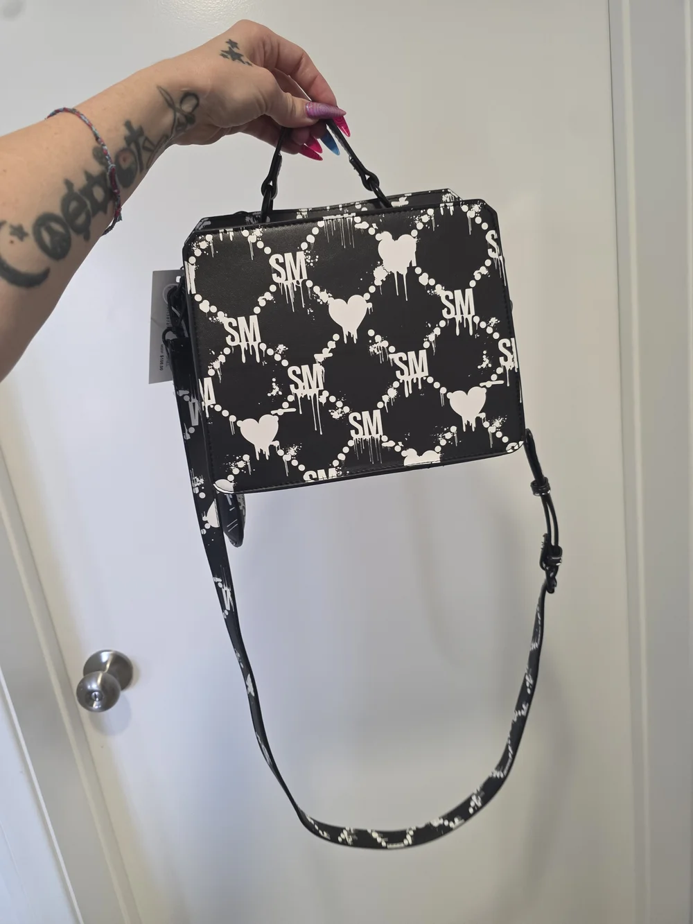 Steve Madden Black & White SM Heart Print Viral Satchel Purse